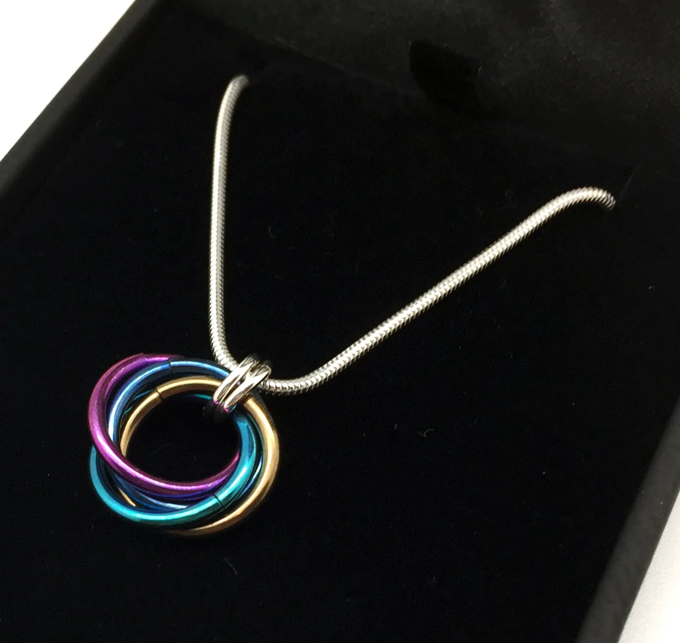 Aurora Mobius Niobium Infinity Pendant