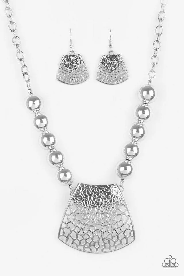 Paparazzi Necklace ~ Large and In Charge - Silver