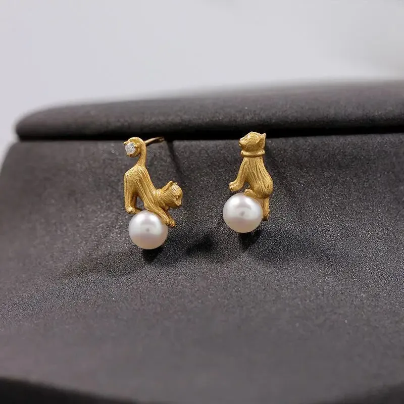 VAIGE Whimsical Cat Pearl Stud Earrings in Elegant White and Gold