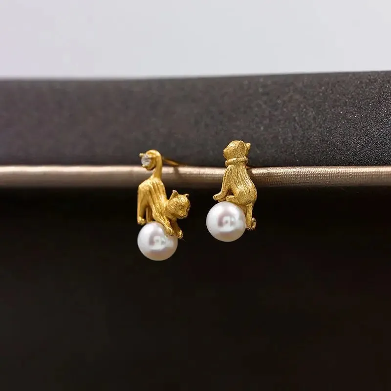 VAIGE Whimsical Cat Pearl Stud Earrings in Elegant White and Gold